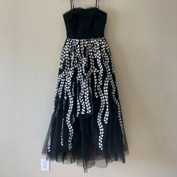 NWT BCBG Floral Embroidered Tulle Gown - Picture 3 of 14